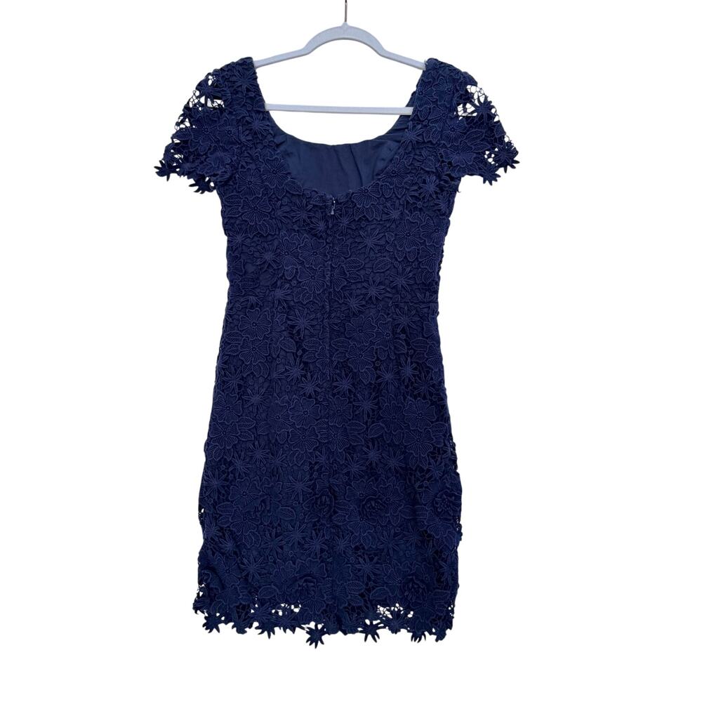Lilly Pulitzer Marta Navy 3D Floral Lace Sheath Dress Size 2